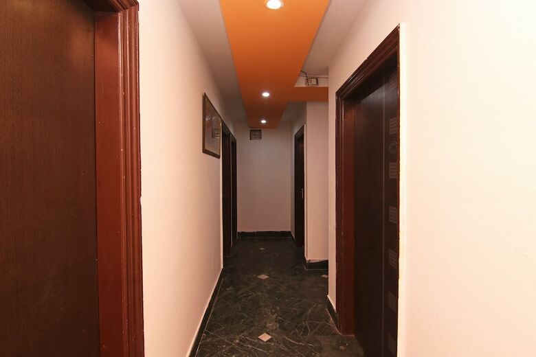Oyo 22756 Hotel Chinar Inn