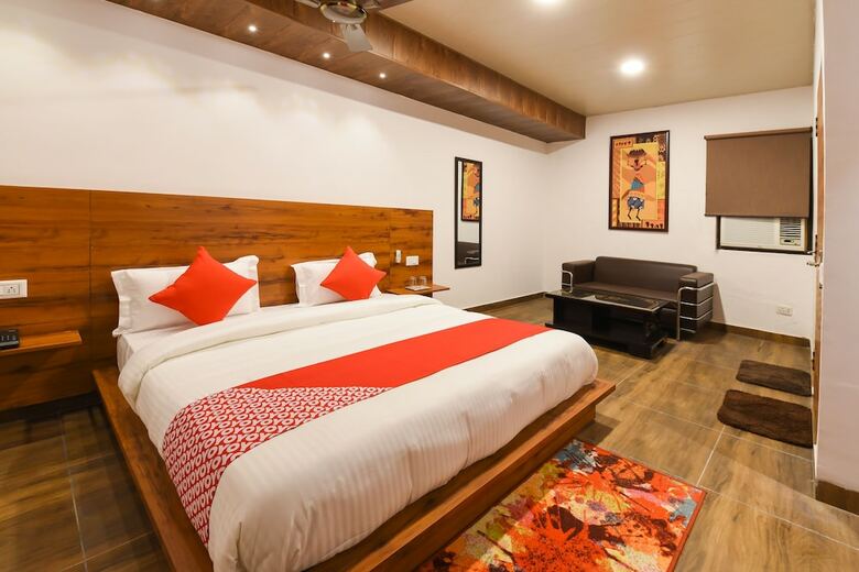 Hotel Oyo 19133 Oak Tree