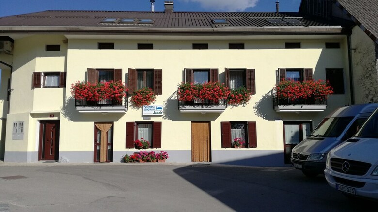 Apartments Jakob