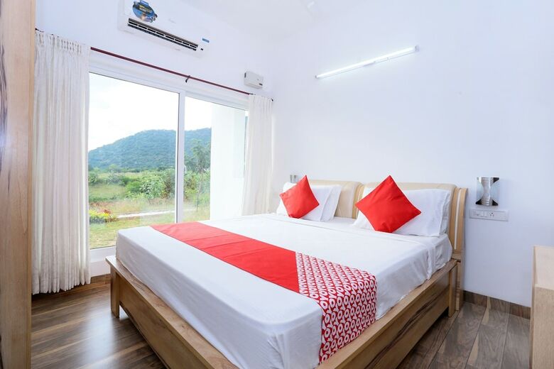 Hotel Oyo 24200 Bahri Beautiful Country