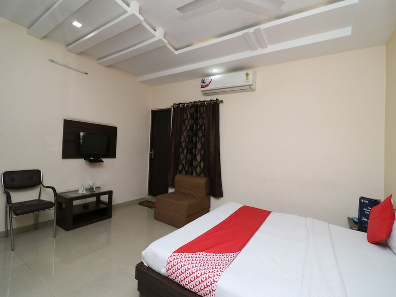 Oyo 22872 Hotel Shivam Fort View