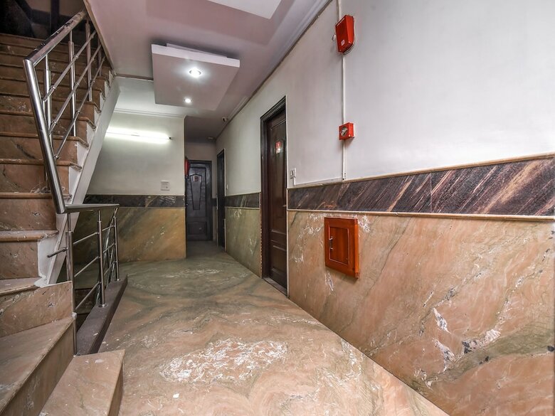 Oyo 18997 Hotel Km International