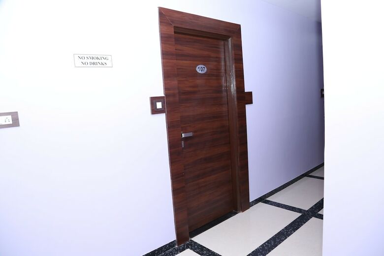 Hotel Jk Rooms 144 Sai House