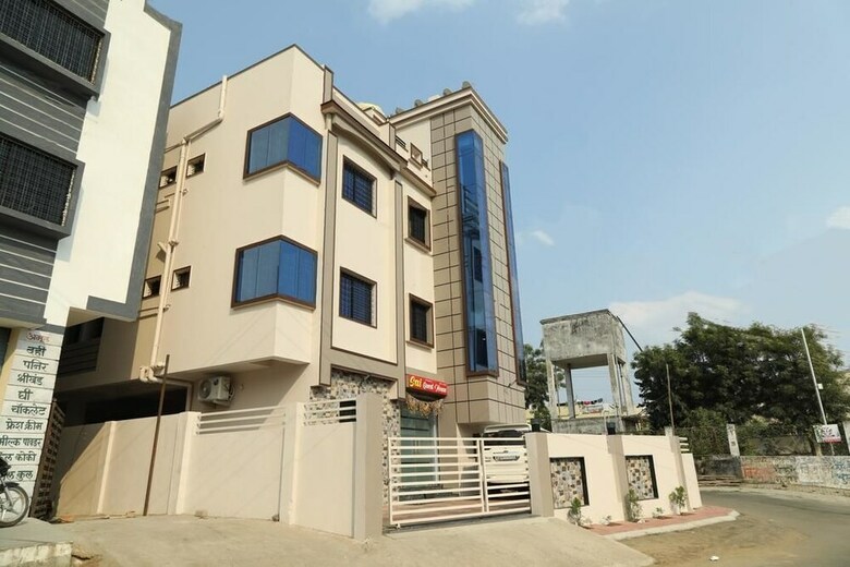 Hotel Jk Rooms 144 Sai House
