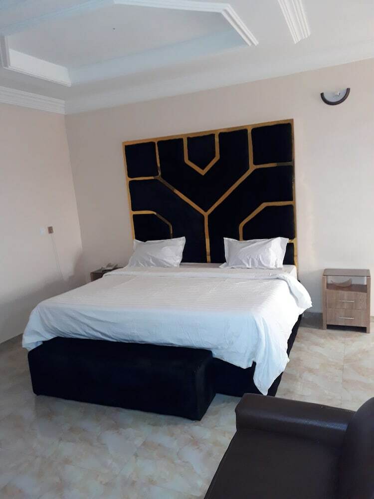African Princess Hotel New Haven