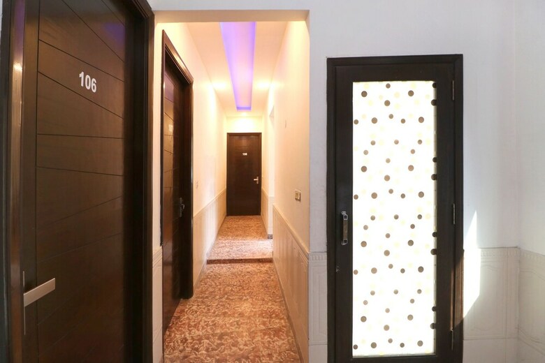 Oyo 22678 Hotel Unique House