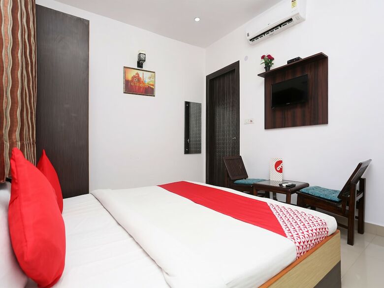 Oyo 19535 Hotel Taj Niwas