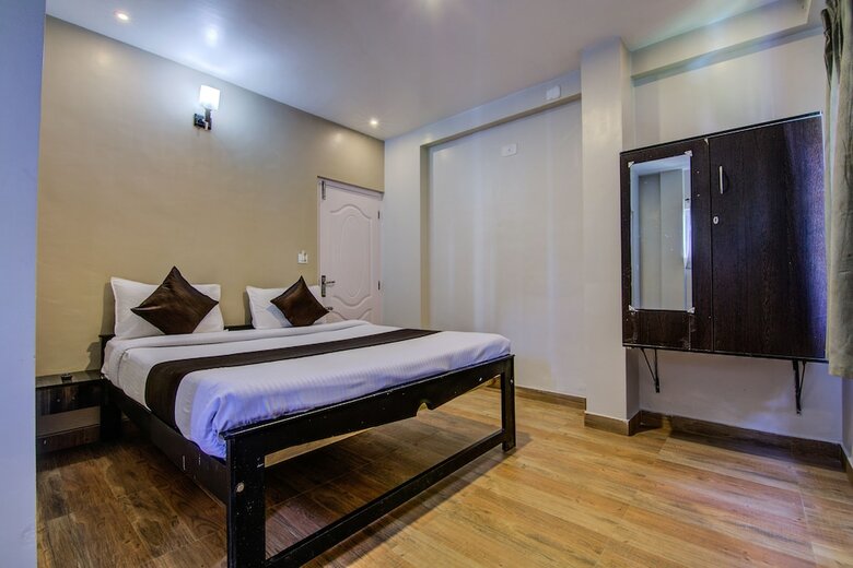 Hotel Oyo 18944 Venus Residency