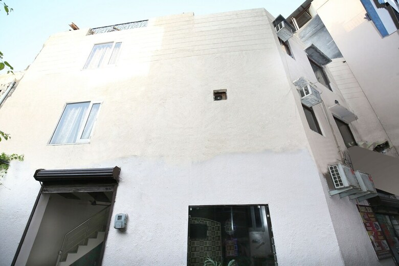 Hotel Oyo 19473 Rr Residency
