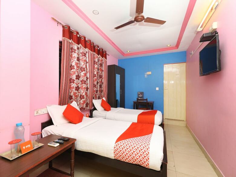 Hotel Oyo 4342 Lloyds Nest