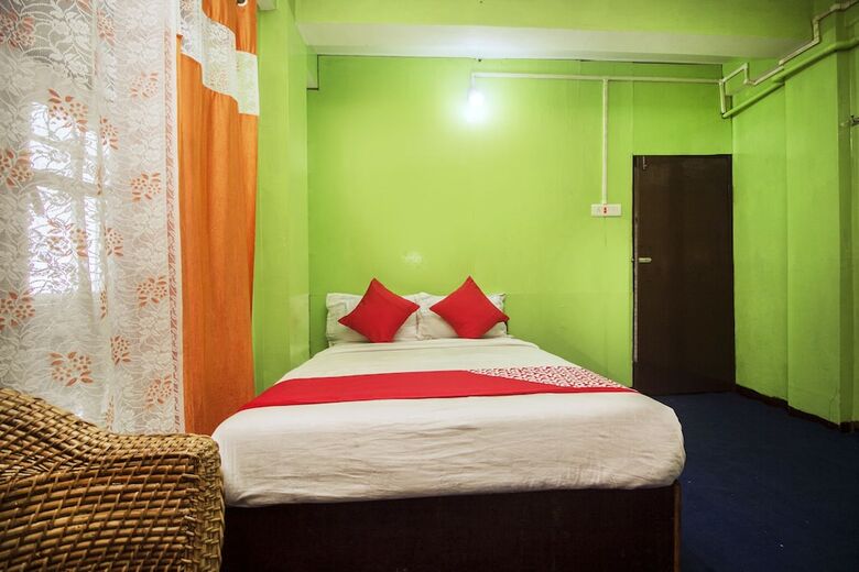 Hotel Oyo 6519 Batasia Loop