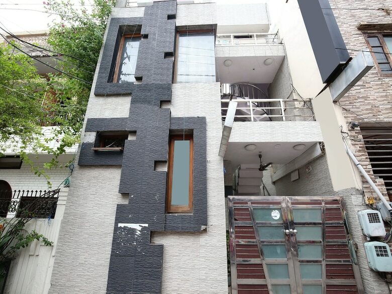 Hotel Oyo 17330 Onkar Residency