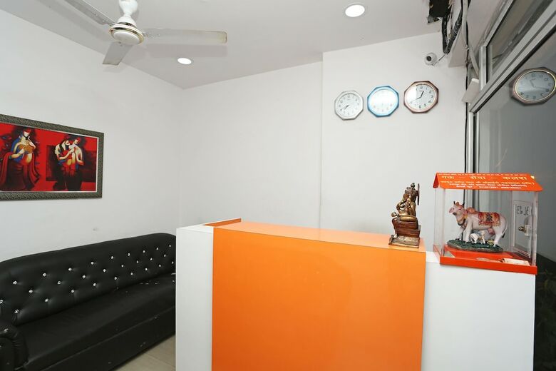 Oyo 23668 Hotel The Hridhaan Regency