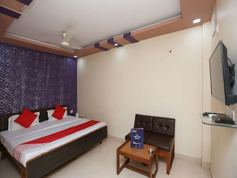 Oyo 18287 Akshya Hotel