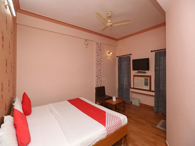 Oyo 18287 Akshya Hotel