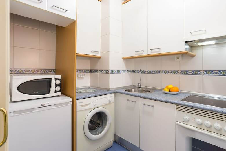Malagasuite Torremolinos Beach Apartment