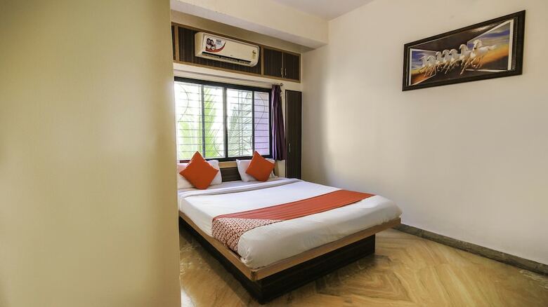 Oyo 22999 Hotel Kandil
