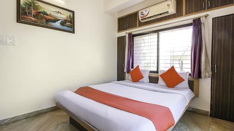 Oyo 22999 Hotel Kandil