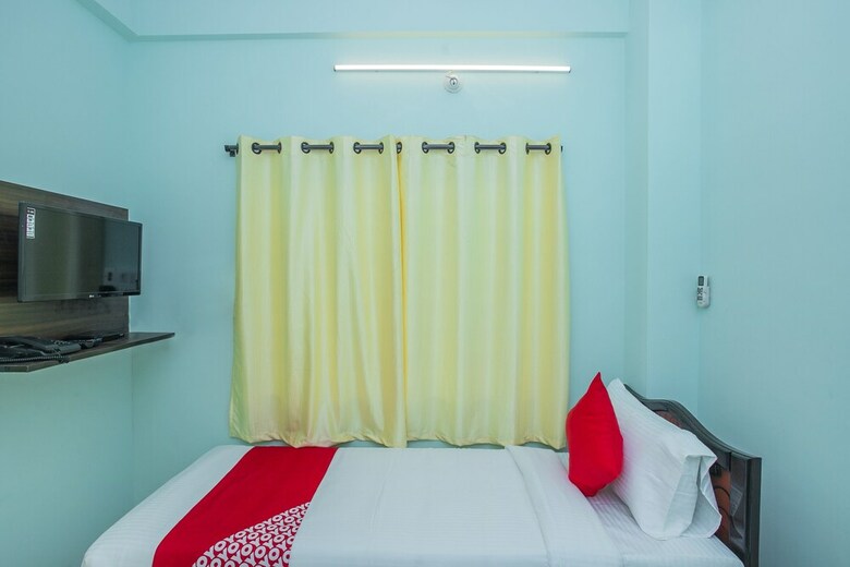 Oyo 23030 Hotel Gtv Comforts