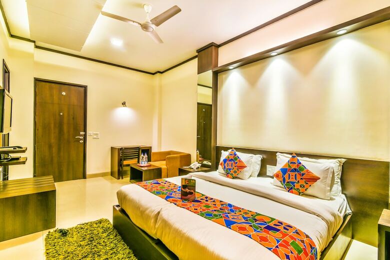 Fabhotel First Star