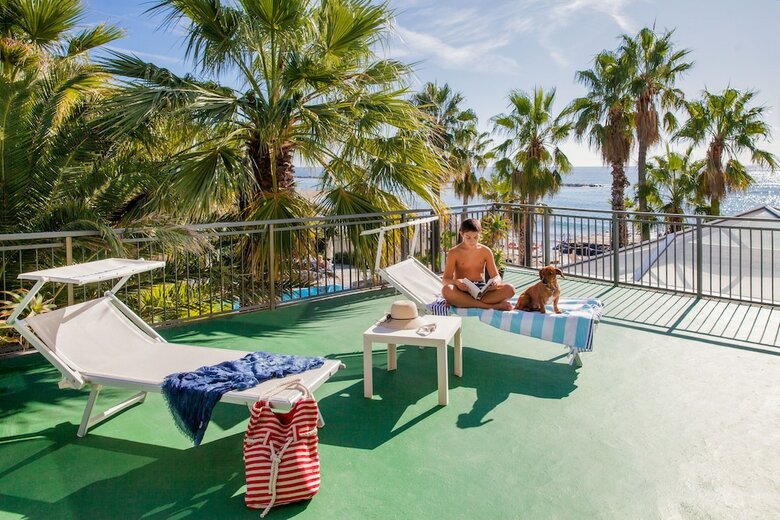 Hotel Caravelle