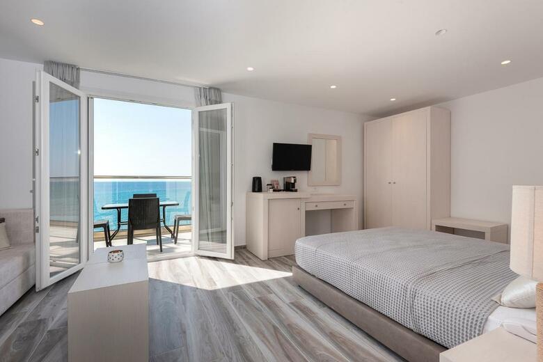 Hotel Kyma Rooms & Suites