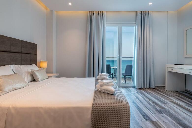 Hotel Kyma Rooms & Suites