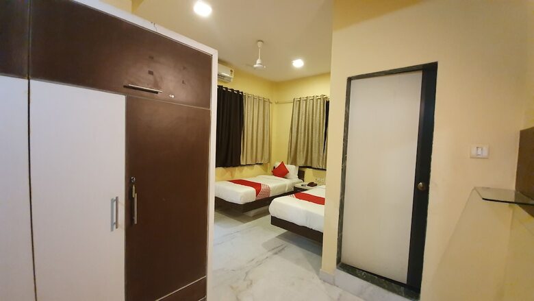 Hotel The Ashoka Castle