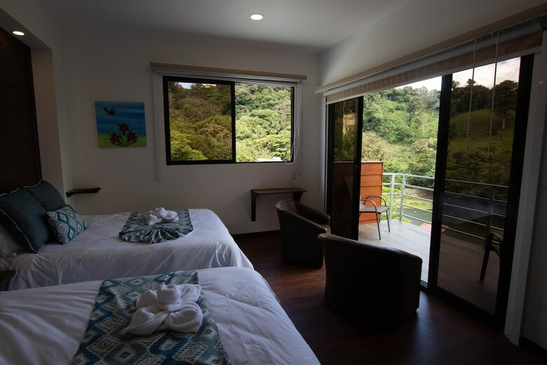 Posada Burbi Lake Lodge Monteverde