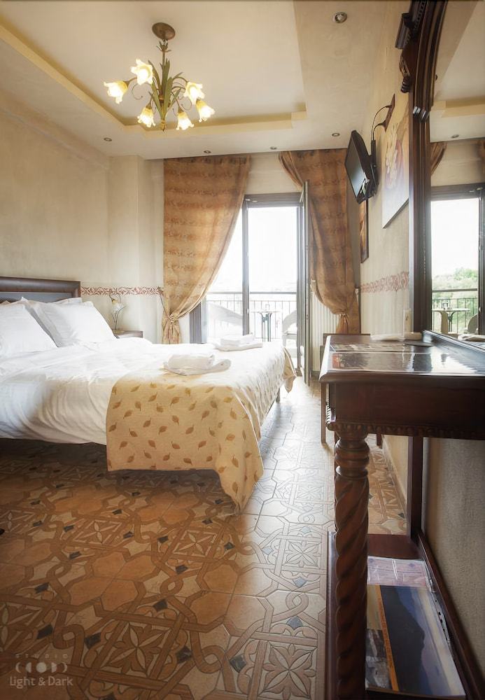 Hotel Oreiades  Parthenon
