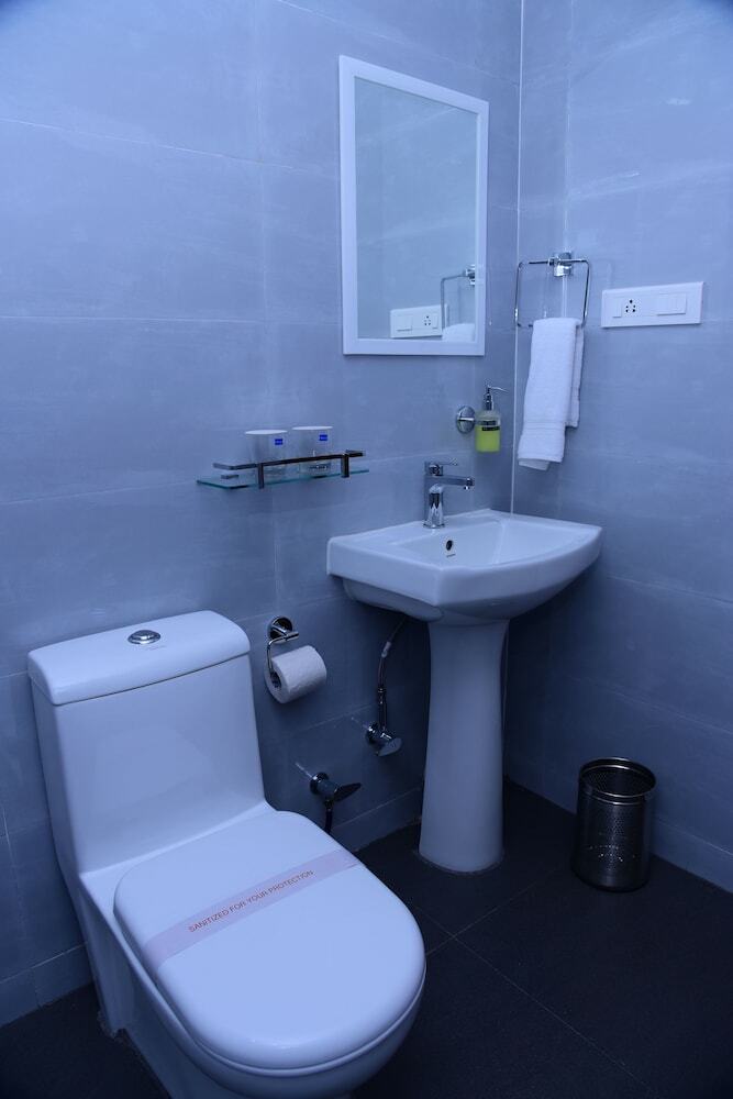 Hotel Debadaru Guest House