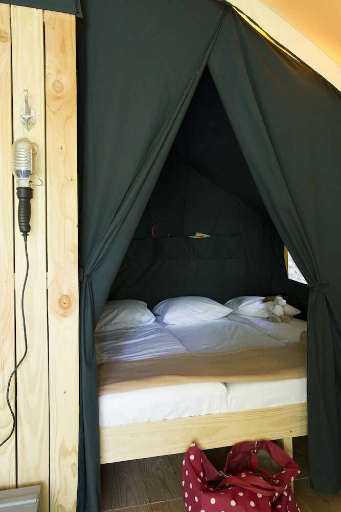 Camping Huttopia Rill�
