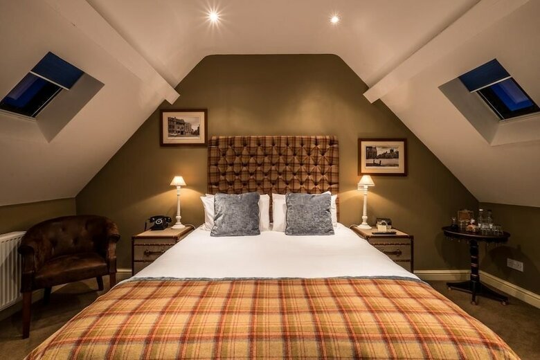 Hotel The Bell At Stow