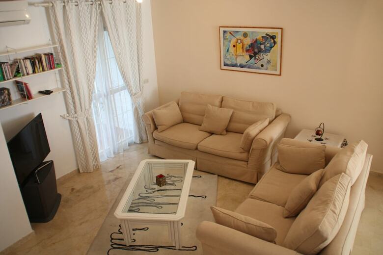 Residencia Bel Air Townhouse