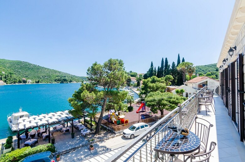 Aparthotel Villa Leona V2