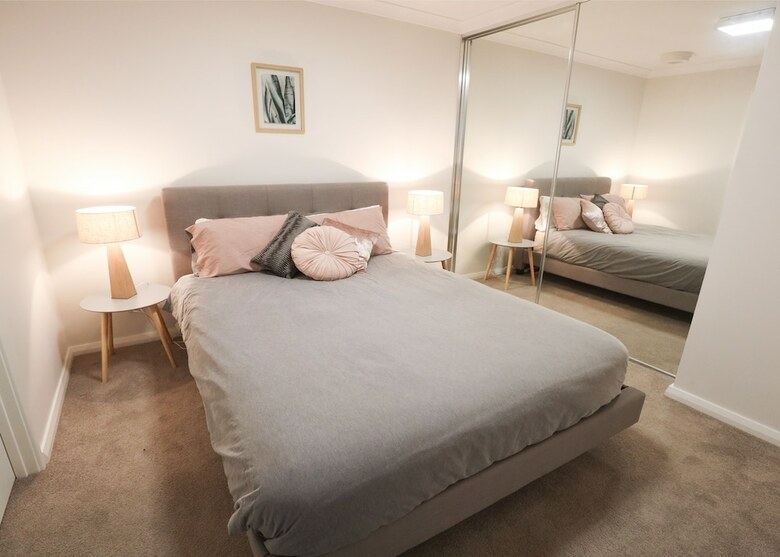 Aparthotel Lakeview Suites