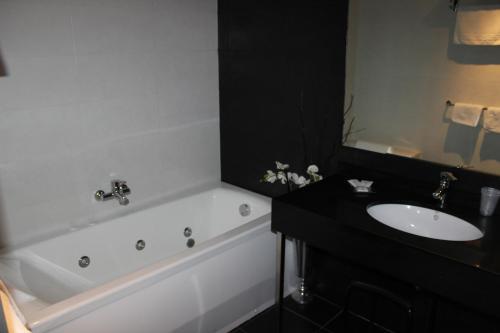 Tresanea Aparthotel