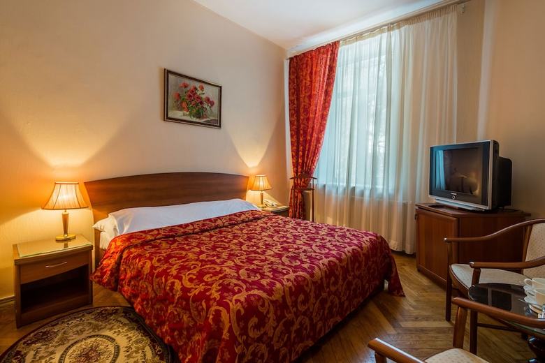 Los Hotel