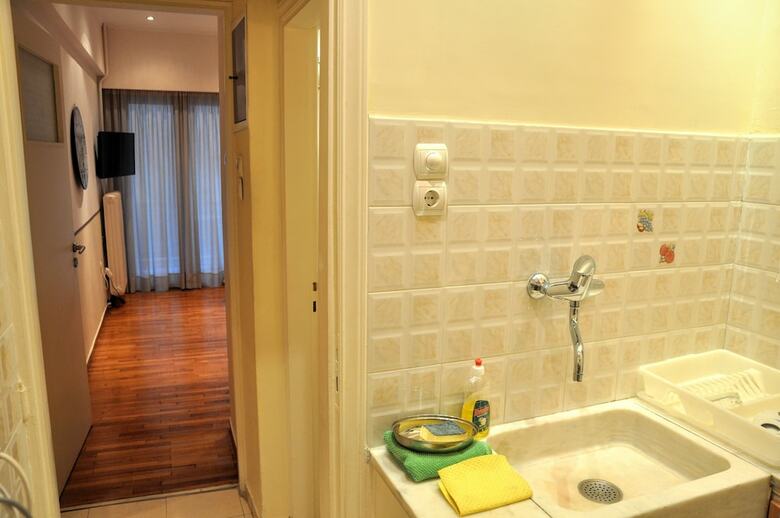 Modern Apartment In Athens Center