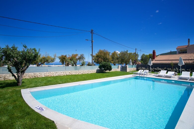 Aparthotel Alancia Suites