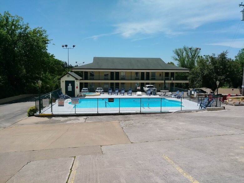 Hotel Four Seasons Inn