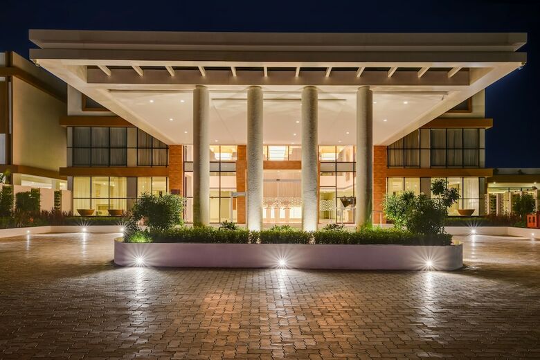 Hotel Ramada By Wyndham Bengaluru Yelahanka