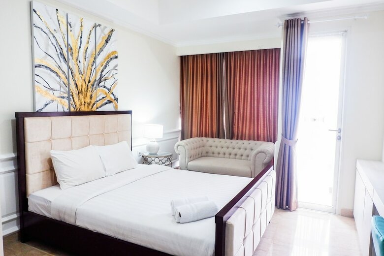 Classic Square Studio At Menteng Park Apartment