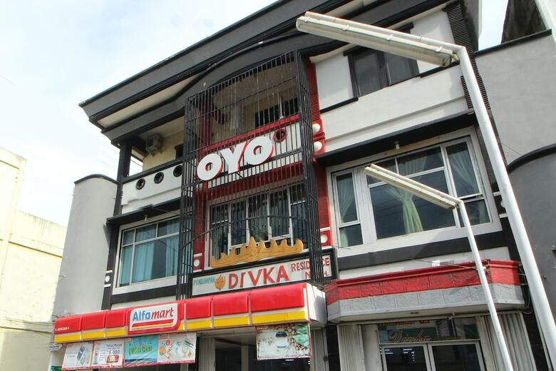 Hotel Oyo 451 Divka Residence Syariah