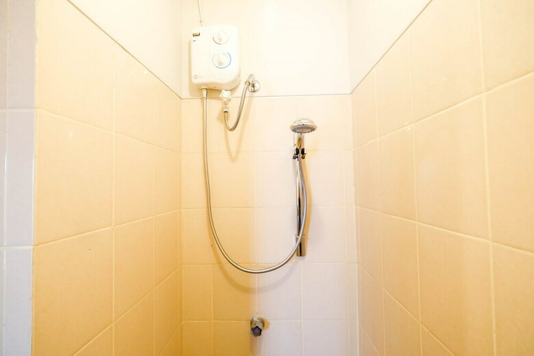 Spacious Studio Room Serpong Green View Apartment