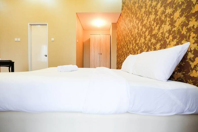 Spacious Studio Room Serpong Green View Apartment