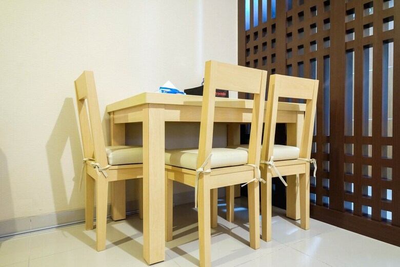 Comfortable 1br The Oasis Lippo Cikarang Apartment