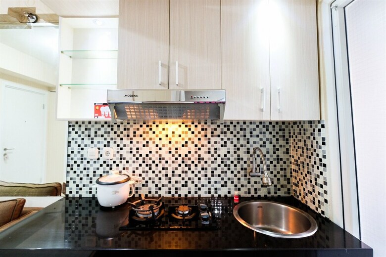 Affordable 2br Green Pramuka Apartment With Pool View