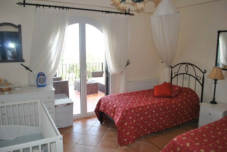 Villa Goodens By Amy Villas