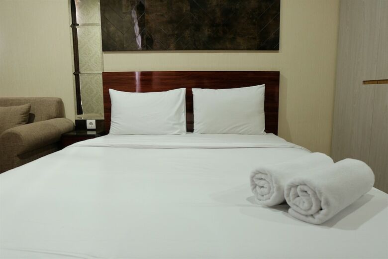 Modern Chic Studio Menteng Park Apartment